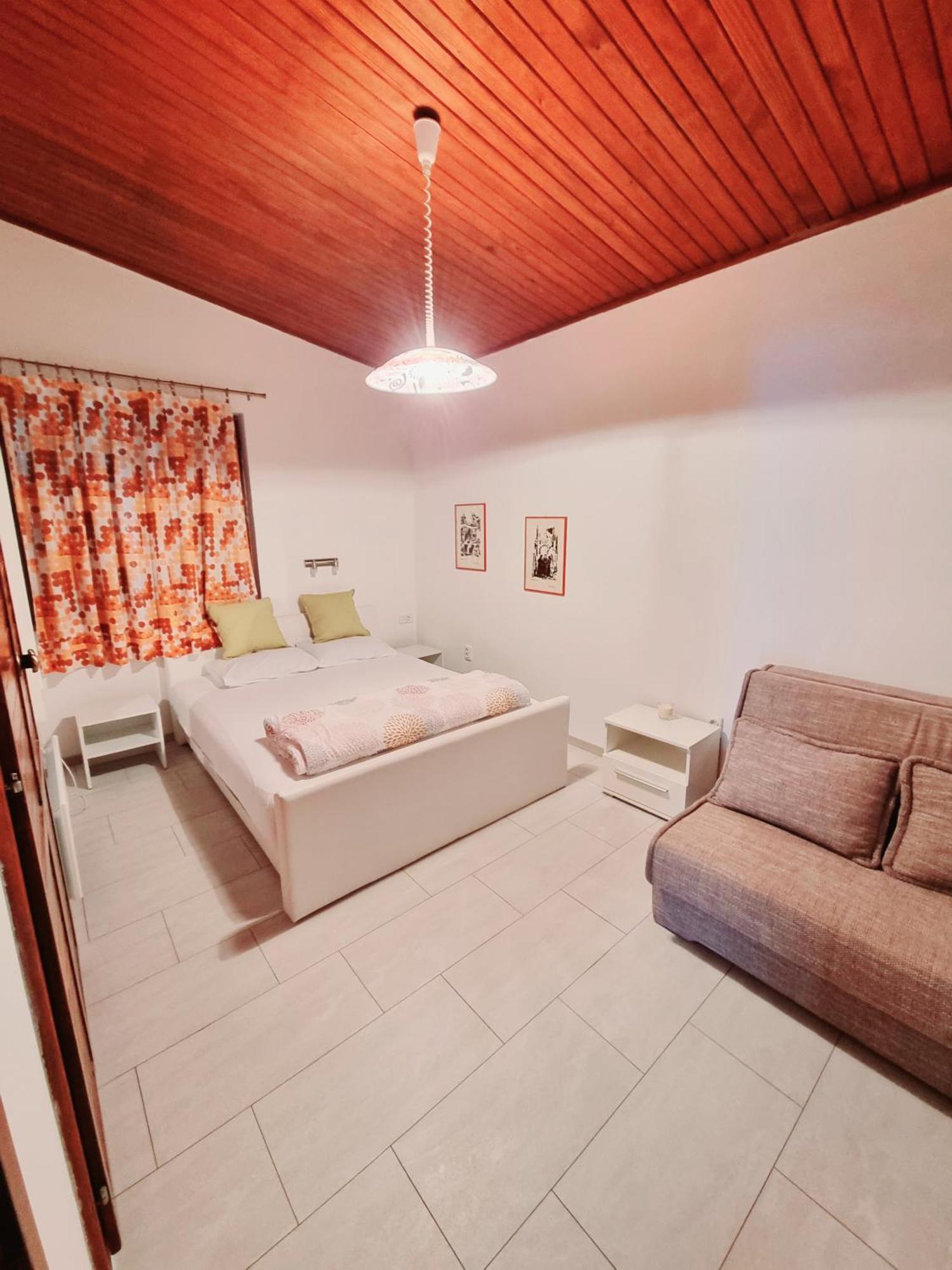 Villa Zlata - Holiday House Baška Quarto foto